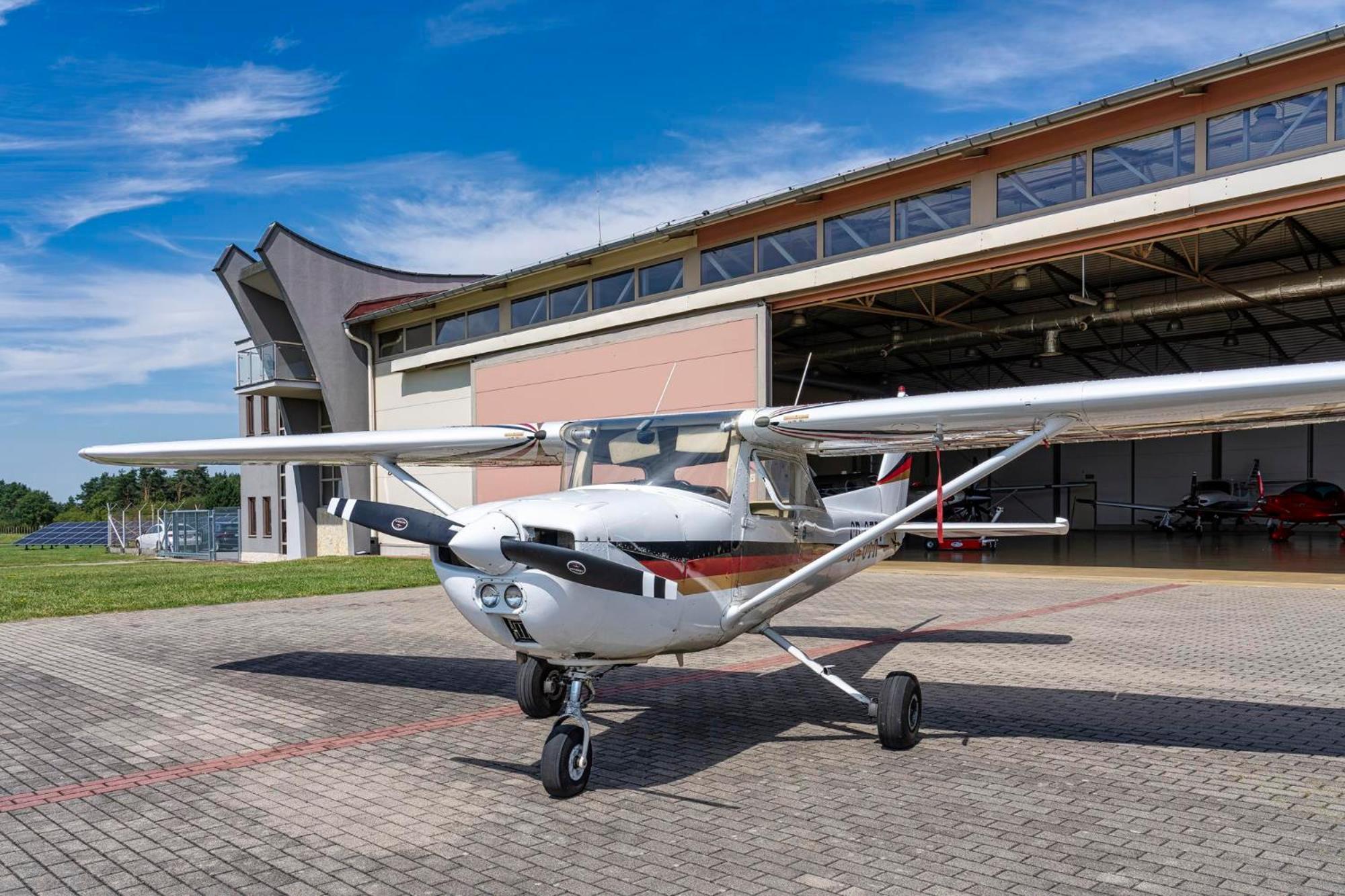 Hotel Aviator Kamien Slaski Ngoại thất bức ảnh