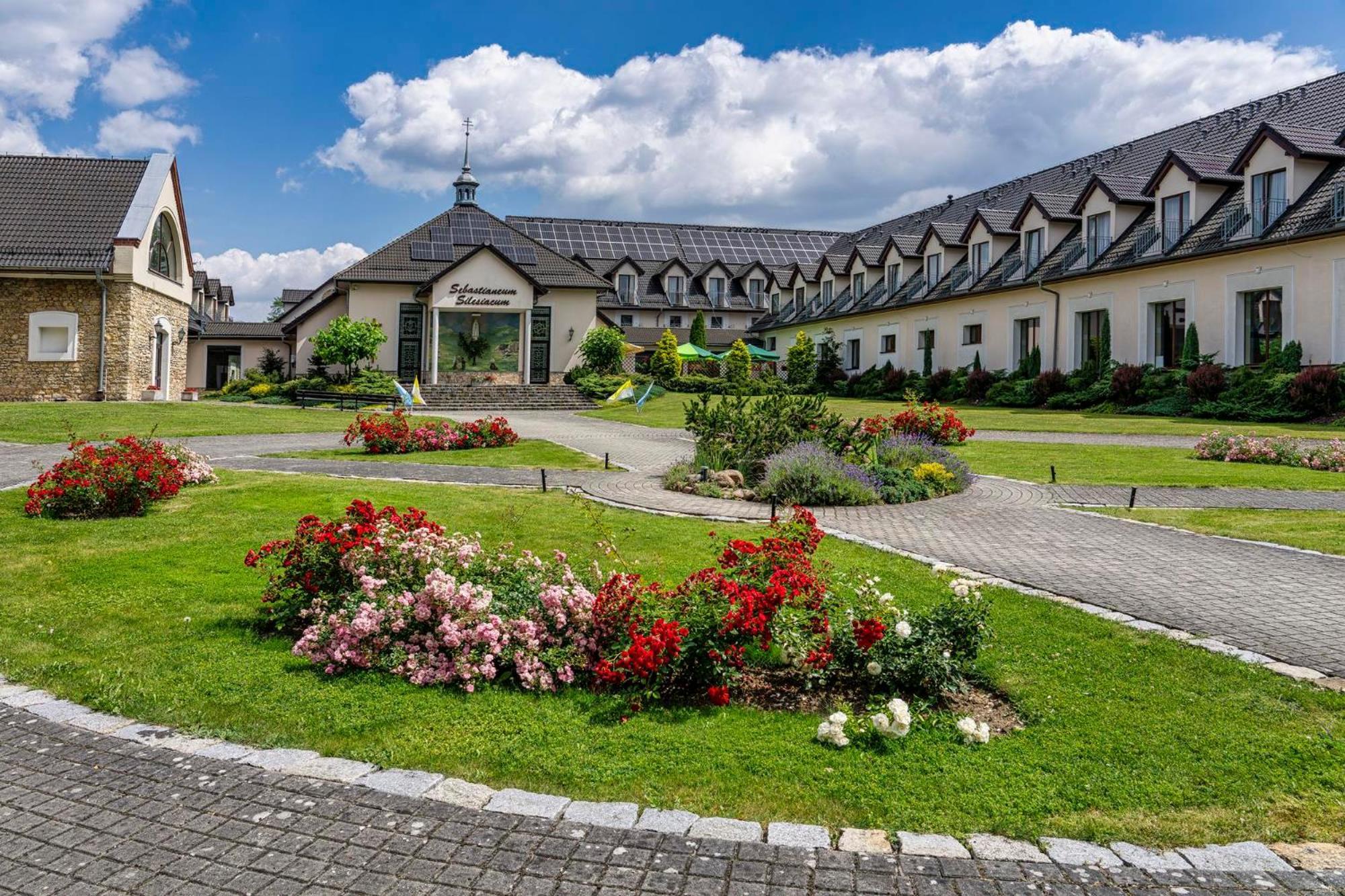 Hotel Aviator Kamien Slaski Ngoại thất bức ảnh