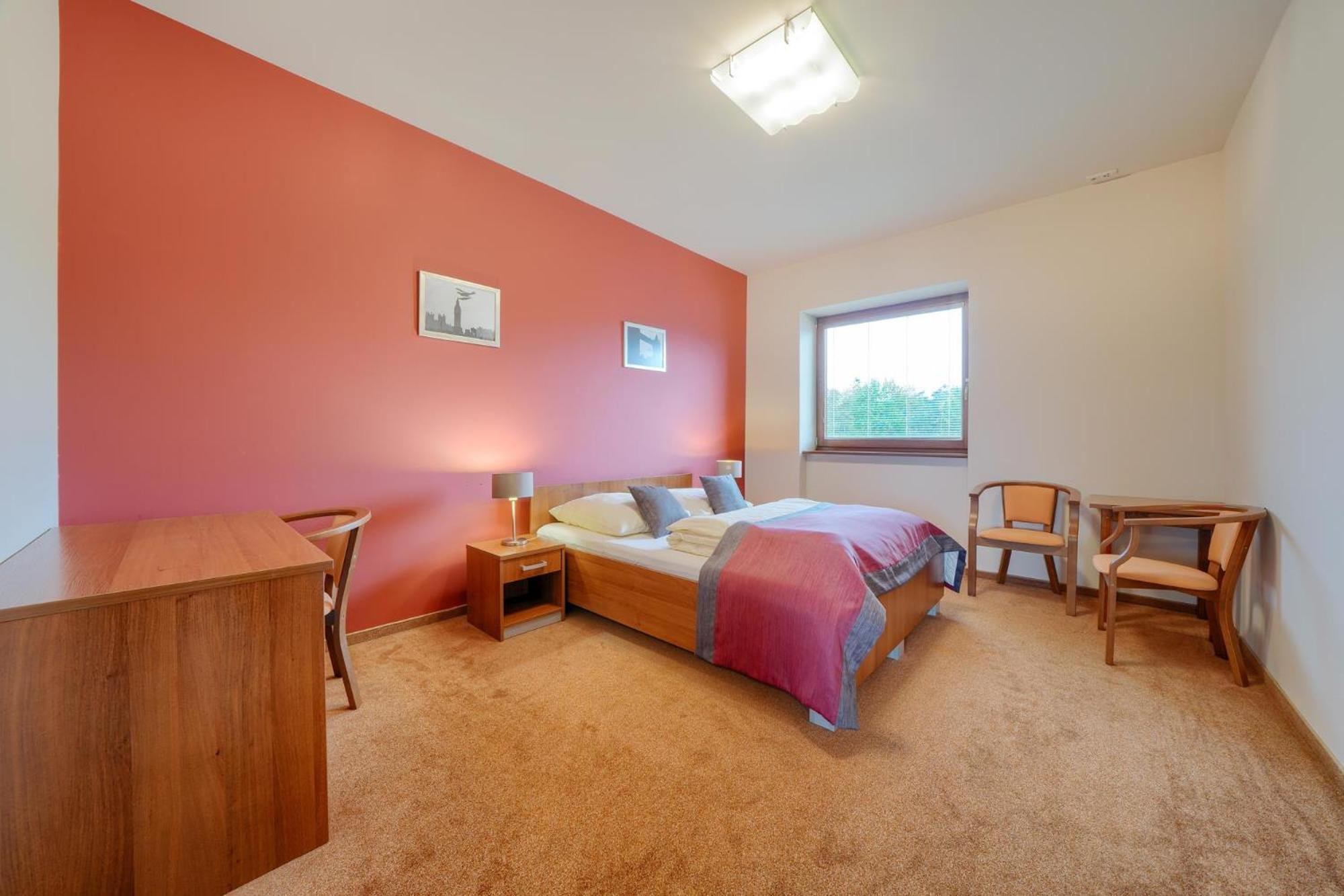 Hotel Aviator Kamien Slaski Ngoại thất bức ảnh