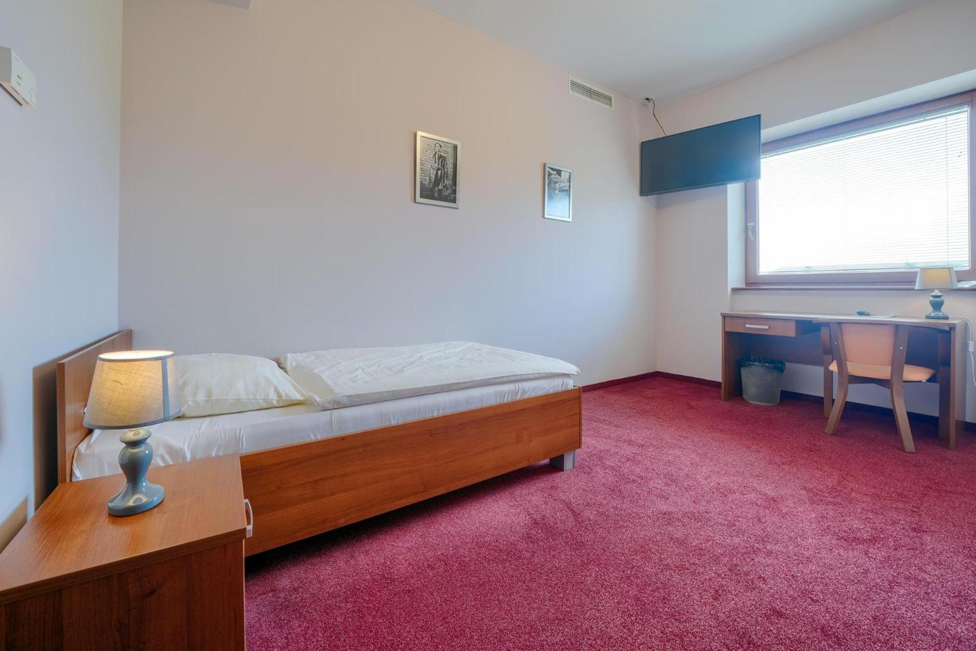 Hotel Aviator Kamien Slaski Ngoại thất bức ảnh