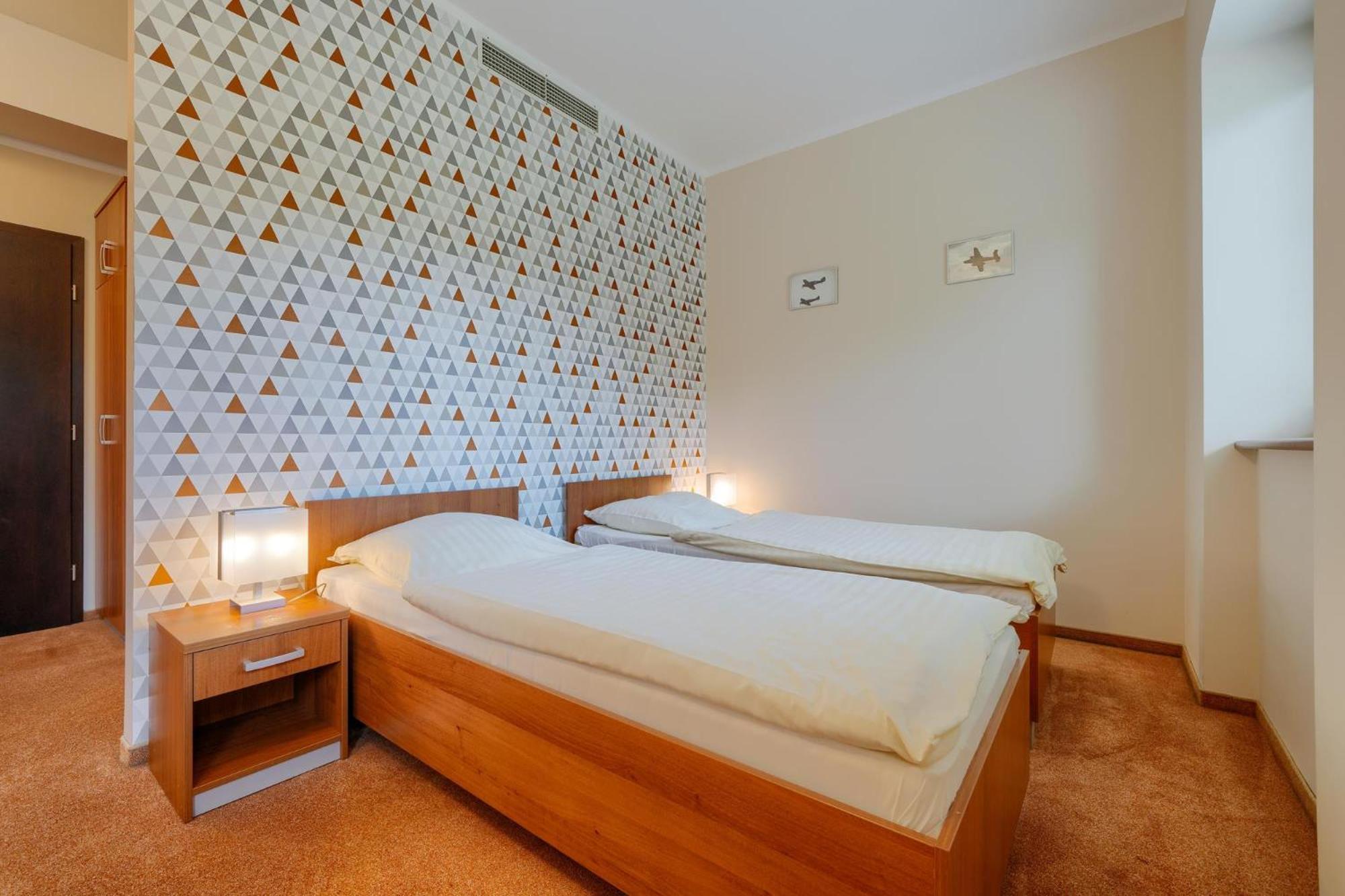 Hotel Aviator Kamien Slaski Ngoại thất bức ảnh
